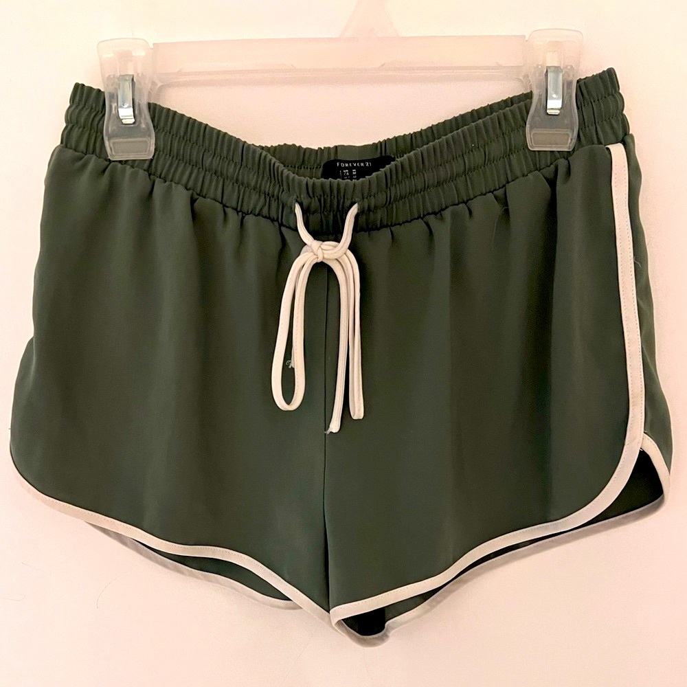 Drawstring shorts - Picture 1 of 4